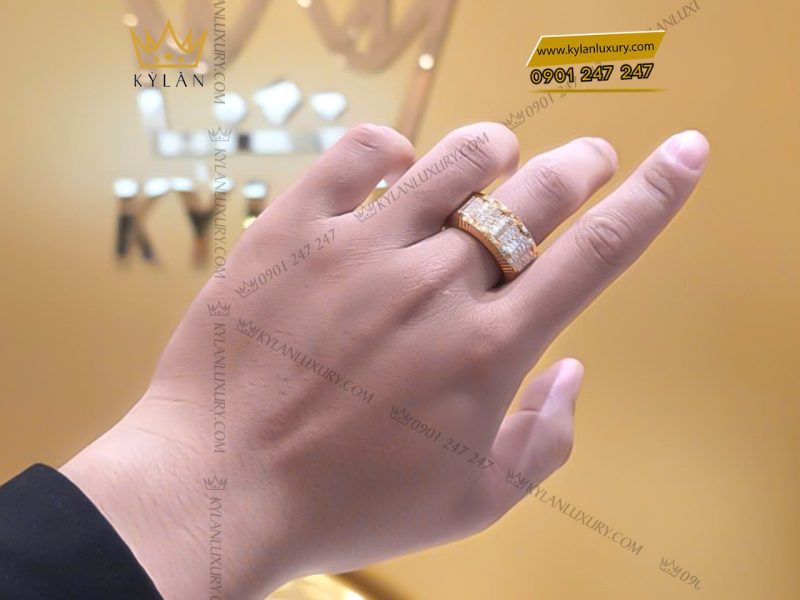Nhẫn Rolex xoay vàng nguyên khối Au750 đính 5 hàng kim cương baguette