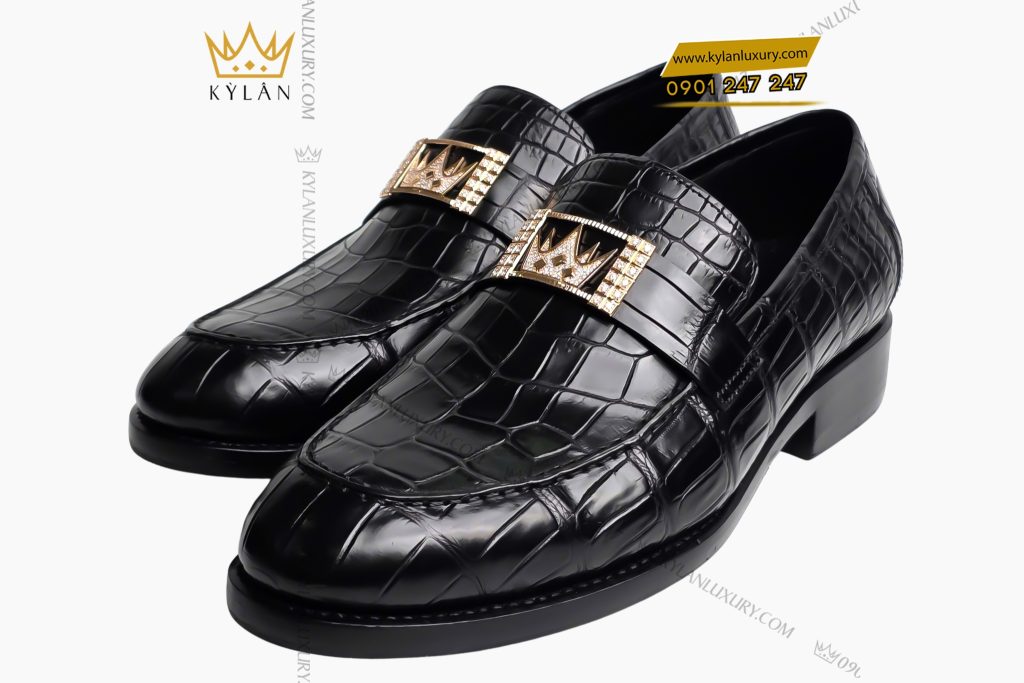 Giày nam da cá Alligator black đính logo vương miện vàng full kim cương 12 Kỳ Lân Luxury 3 107 Giày nam da cá Alligator black đính logo vương miện vàng full kim cương