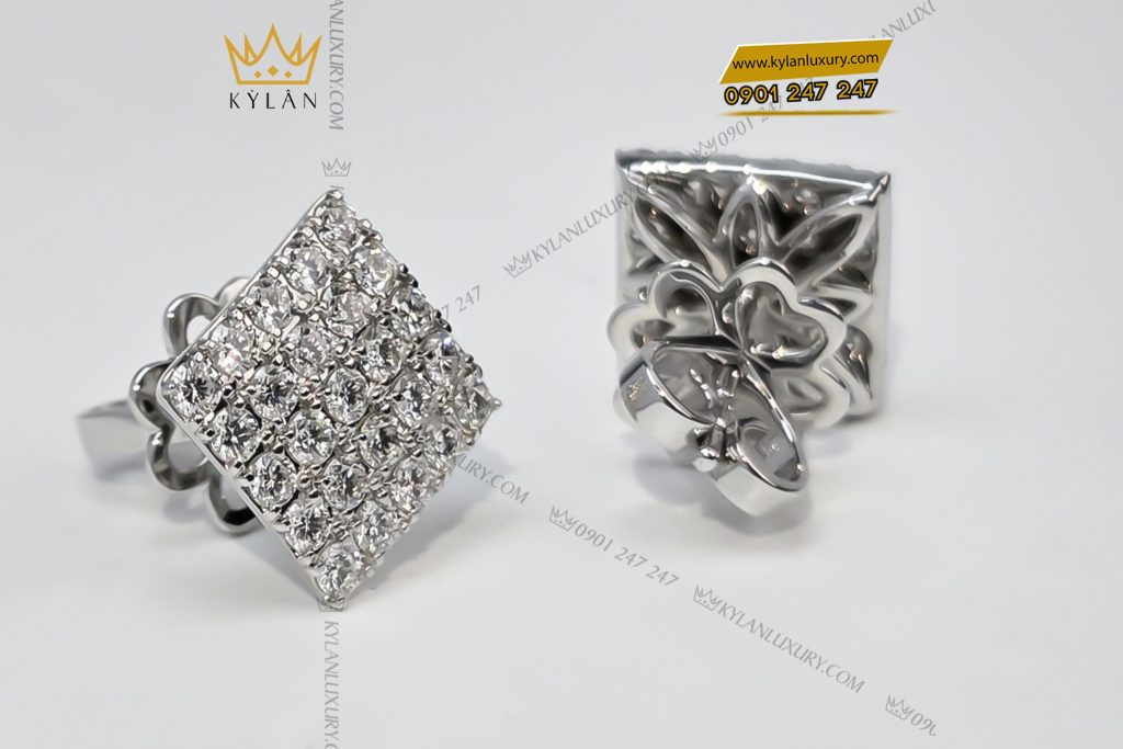 Kỳ Lân Luxury 3 32 Bông tai mặt hình chữ nhật vàng trắng Au750 đính kim cương 