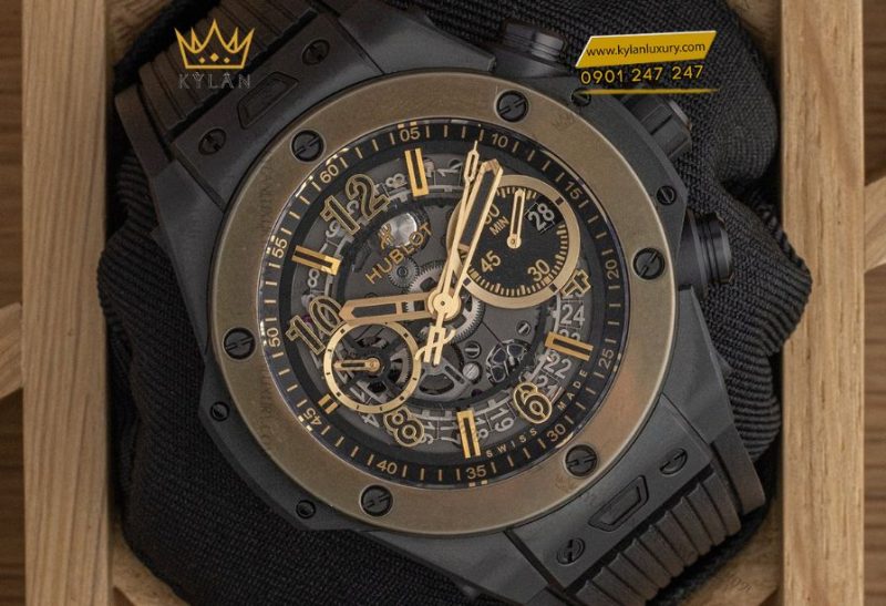 Vỏ ceramic đen kết hợp vành Magic Gold 18K của Hublot Big Bang Unico Ceramic Magic Gold 44mm tạo nên vẻ sang trọng và độ bền vượt trội.