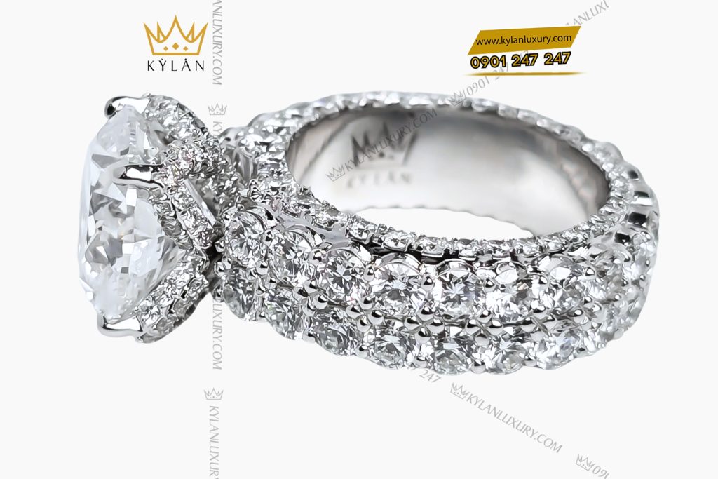 Kỳ Lân Luxury 3 92 Nhẫn nữ vàng trắng nguyên khối Au750 đính viên kim cương chủ 10ly4