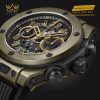 Vỏ Magic Gold độc quyền của Hublot Big Bang Unico Full Magic Gold 44mm kết hợp độ sáng sang trọng và khả năng chống trầy tuyệt đối, biểu tượng cho công nghệ tiên phong.