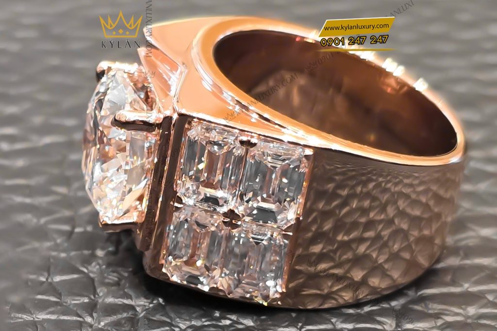 Nhẫn nam vàng hồng nguyên khối Au750 đính viên chủ 11ly3
