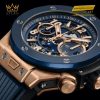 Vỏ vàng King Gold và vành gốm xanh lam của Hublot Big Bang Unico King Gold Blue Ceramic 42mm tạo nên vẻ tương phản độc đáo.