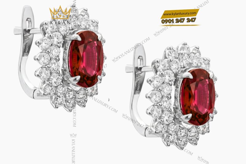 Bông tai vàng trắng Au750 đính kim cương và đá Ruby 