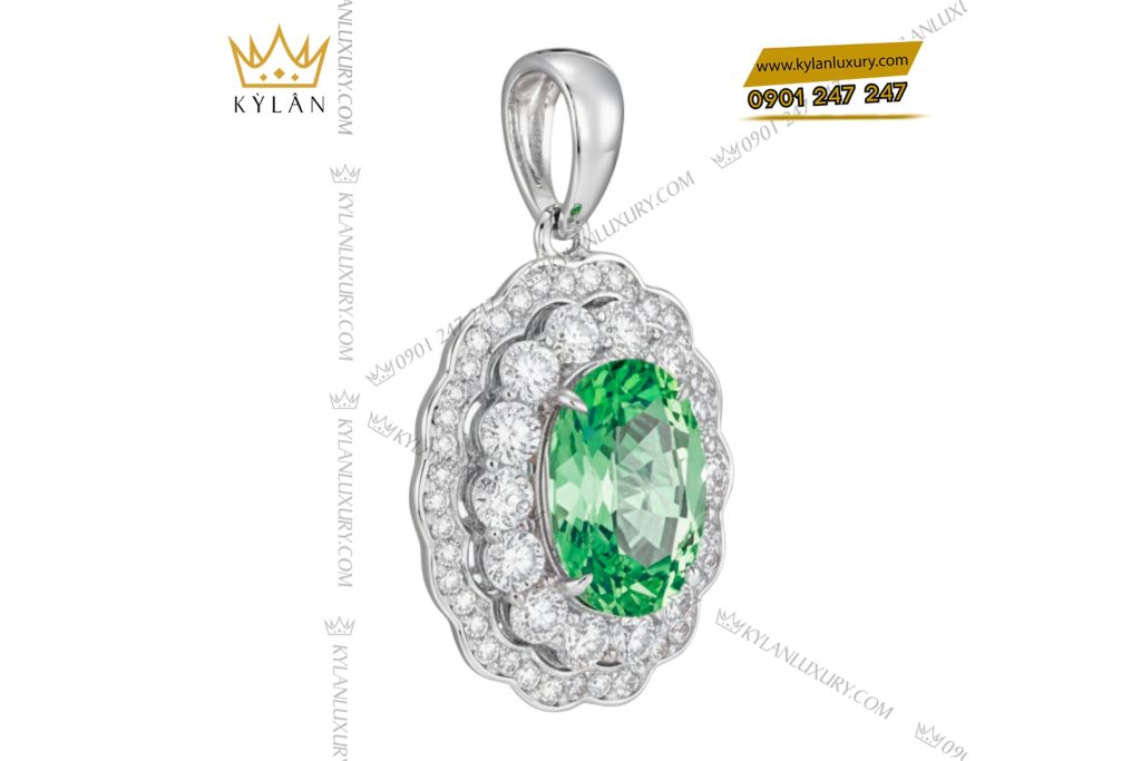 Kỳ Lân Luxury 5 43 Mặt dây chuyền vàng trắng Au750 đính kim cương và đá ngọc lục bảo