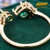 Nhẫn nữ vàng nguyên khối Au750 đính hai viên chủ đá ngọc lục bảo