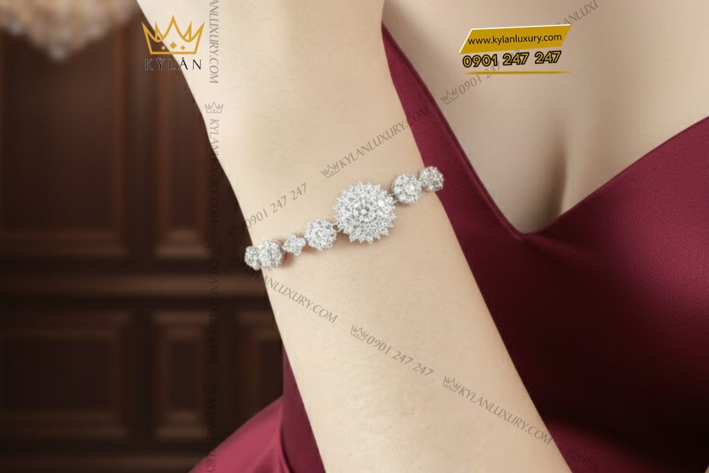 Lắc tay kim cương vàng trắng nguyên khối Au750