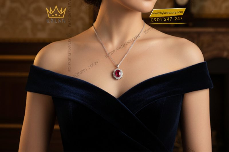Mặt dây chuyền vàng trắng nguyên khối Au750 đính kim cương và đá ruby