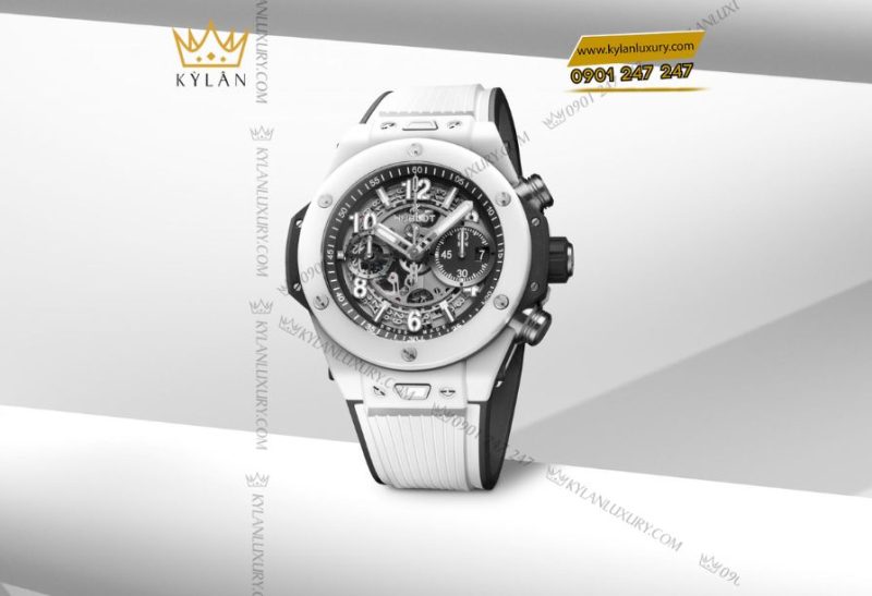 Vỏ gốm trắng được xử lý vi mờ và đánh bóng của Hublot Big Bang Unico White Ceramic 44mm thể hiện vẻ sang trọng, tinh tế và bền bỉ vượt thời gian.