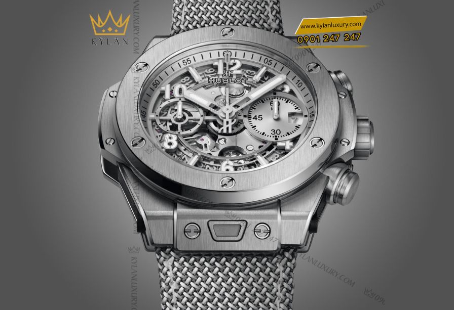 Vỏ và vành titanium satin mờ của Hublot Big Bang Unico Essential Grey 42mm mang vẻ đẹp tinh tế và hiện đại.