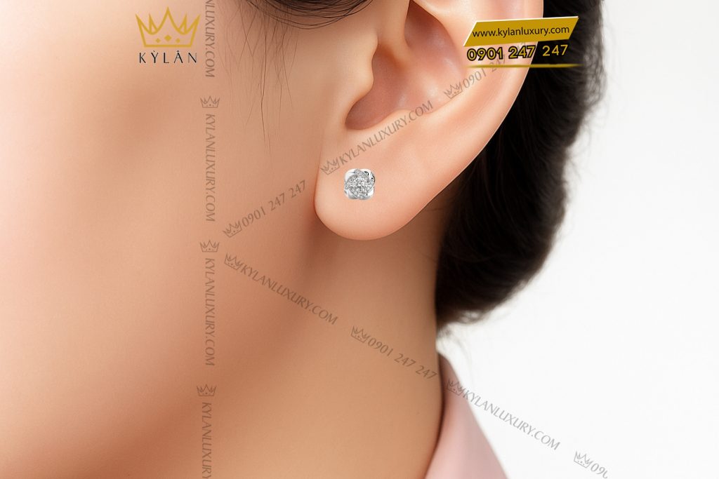 Bông tai vàng trắng Au750 đính kim cương 14 Kỳ Lân Luxury 8 56 Bông tai vàng trắng Au750 đính kim cương