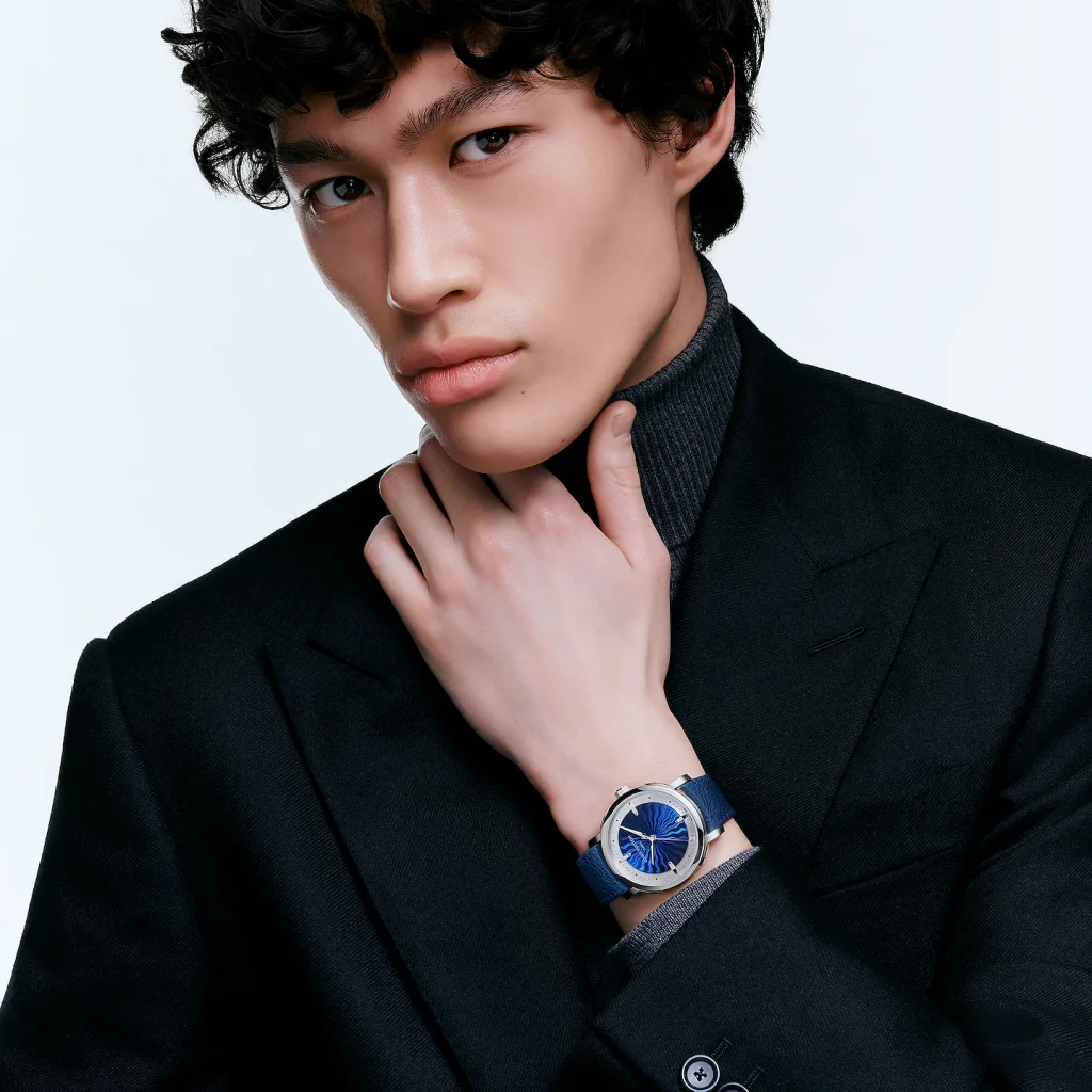 Kỳ Lân Luxury Dong ho Louis Vuitton Escale Automatic 39mm1 Đồng hồ Louis Vuitton Escale Automatic 39mm