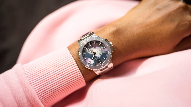 Kỳ Lân Luxury Dong ho Oris Aquis Date Upcycle 3 Đồng hồ Oris Aquis Date Upcycle