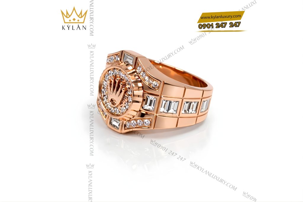Nhẫn Rolex vàng hồng Au750 đính kim cương 9 Kỳ Lân Luxury Nhan Rolex vang hong Au750 dinh kim cuong 4 1 Nhẫn Rolex vàng hồng Au750 đính kim cương