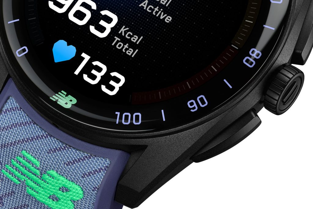 Kỳ Lân Luxury TAG Heuer Connected Calibre E5 New Balance3 Đồng hồ TAG Heuer Connected Calibre E5 New Balance