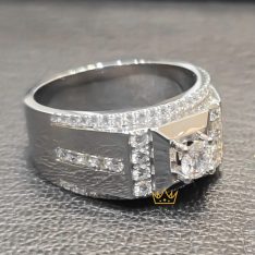 Nhẫn vàng trắng nguyên khối Au750 đính kim cương chủ 5ly4
