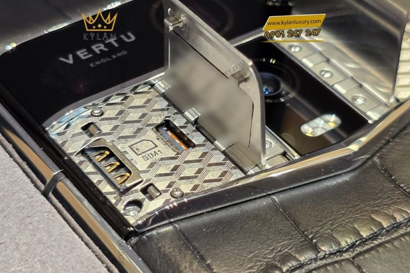 Điện thoại Vertu Agent Q Black Alligator 1TB