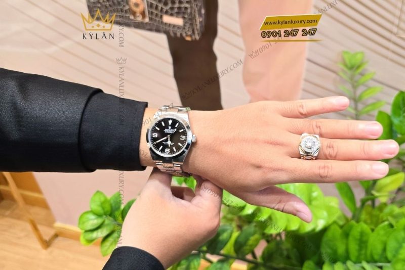 Đồng hồ Rolex Explorer 40 mặt số đen 224270-0001