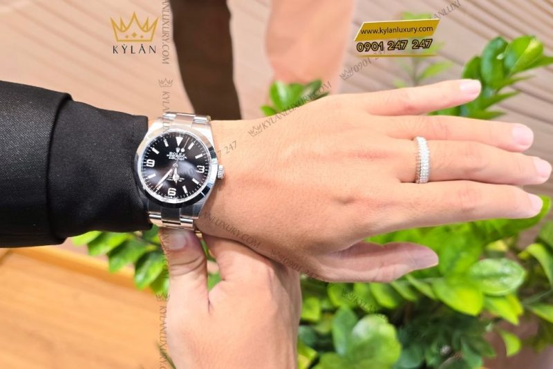 Đồng hồ Rolex Explorer 40 mặt số đen 224270-0001