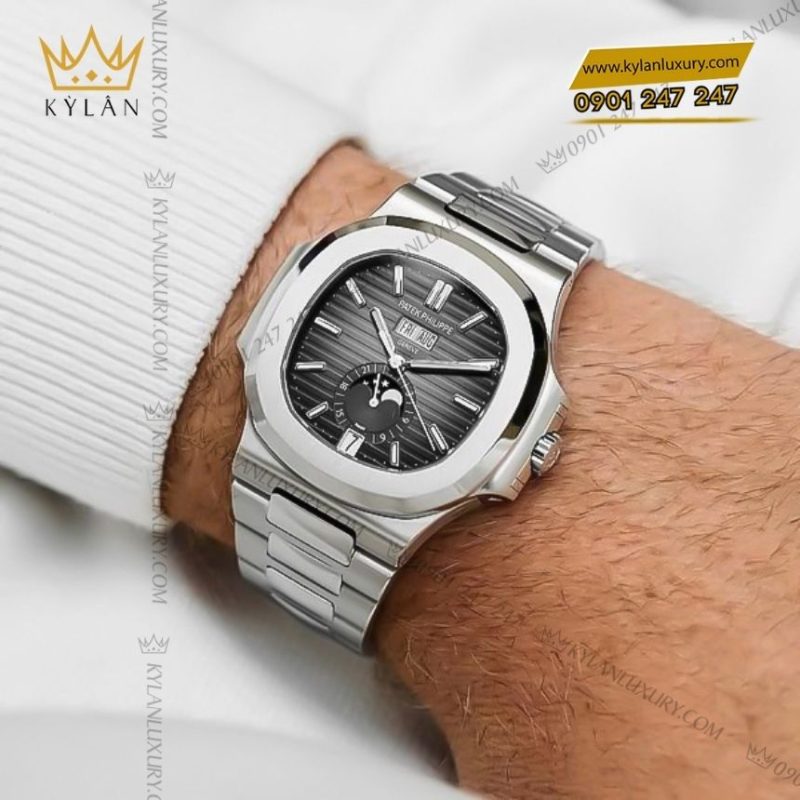 Đồng hồ Patek Philippe Nautilus mặt xám đen 5726/1A-001