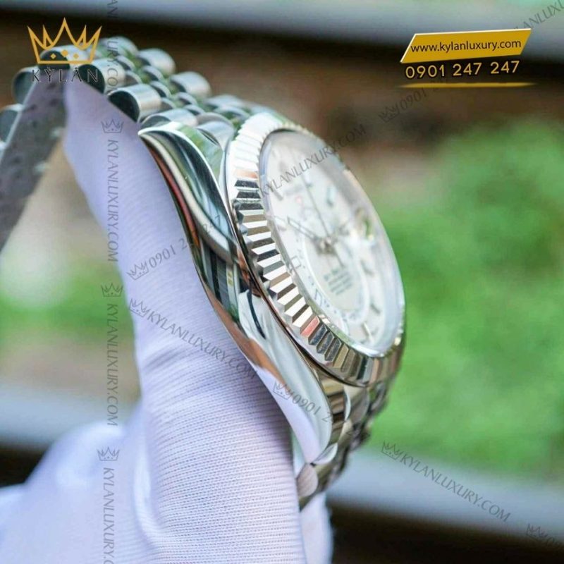Đồng hồ Rolex Sky Dweller mặt số trắng 336934-0004