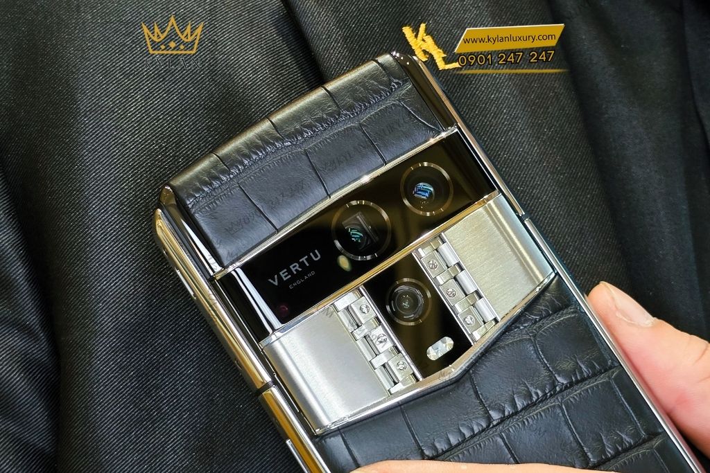 Kỳ Lân Luxury vertu agent q iron black alligator 1tb 18 Điện thoại Vertu Agent Q Black Alligator 1TB