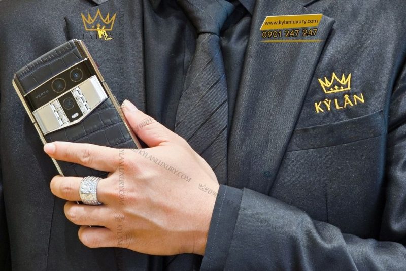 Điện thoại Vertu Agent Q Black Alligator 1TB
