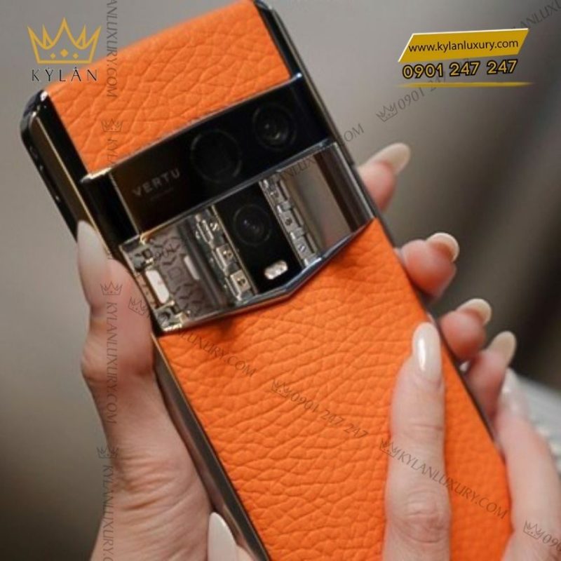 Điện thoại Vertu Agent Q Radiant Phoenix Alli 1TB