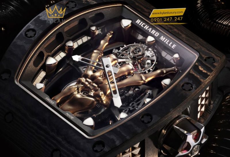 Richard Mille RM 66 Flying Tourbillon với bàn tay vàng 5N nhìn trực diện