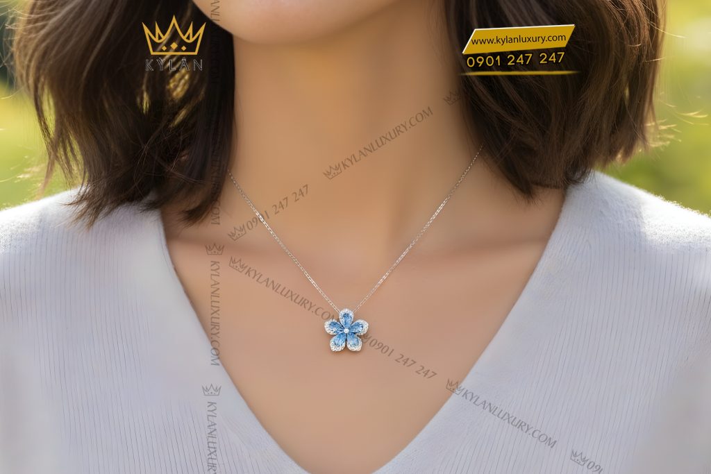 Dây chuyền bông hoa 5 cánh đính kim cương và đá topaz