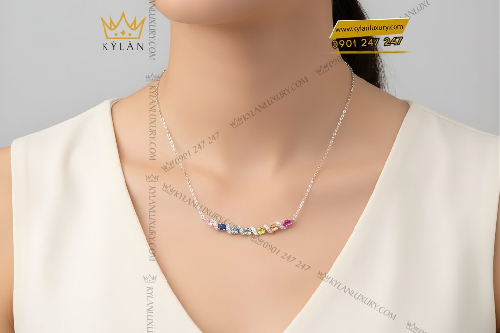 Dây chuyền vàng trắng Au750 đính kim cương và đá quý 