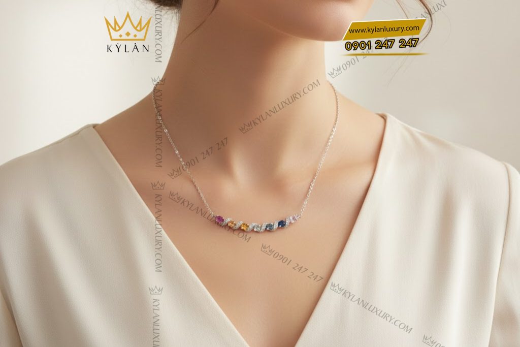 Kỳ Lân Luxury Day chuyen vang trang Au750 dinh kim cuong va da quy 8 Dây chuyền vàng trắng Au750 đính kim cương và đá quý