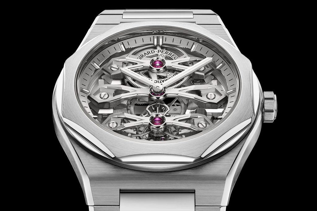 Đồng hồ Girard-Perregaux Laureato Three Gold Bridges