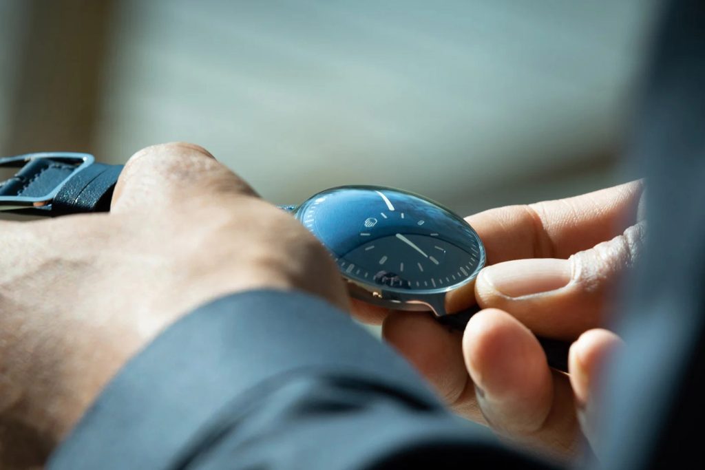 Đồng hồ Ressence Type 8 Daniel Engelberg 3 Kỳ Lân Luxury Dong ho Ressence Type 8 Daniel Engelberg 2 Đồng hồ Ressence Type 8 Daniel Engelberg