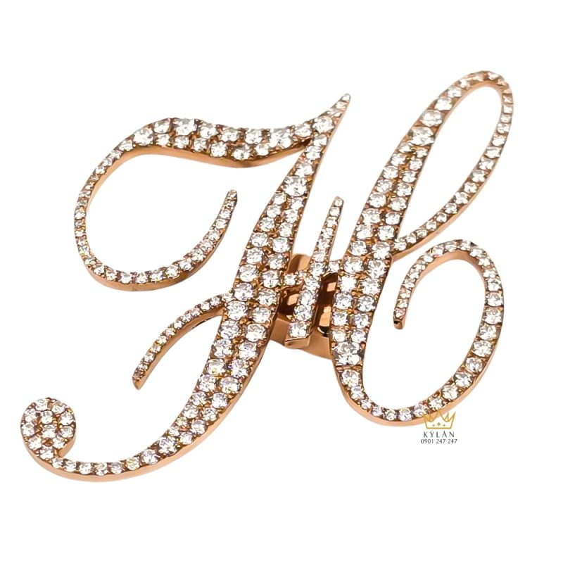 Logo cài áo chữ H vàng hồng Au750 đính kim cương