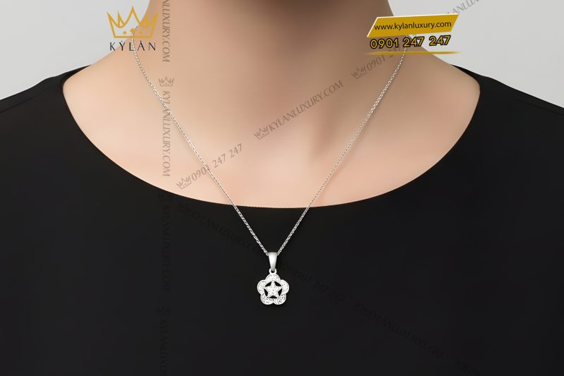 Mặt dây chuyền ngôi sao vàng trắng Au750 đính kim cương