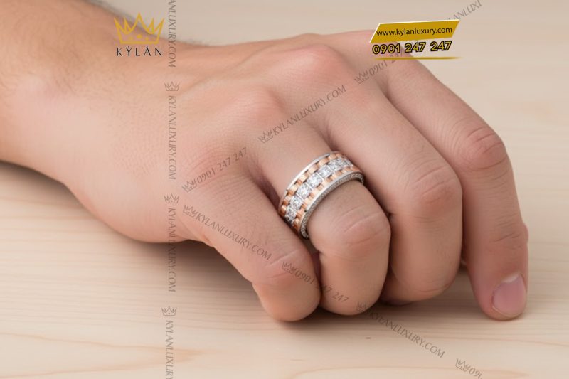 Nhẫn Rolex xoay vàng hồng Au750 đính 4 hàng kim cương