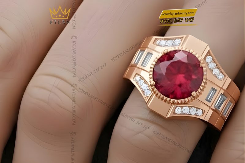 Nhẫn nam vàng hồng Au750 đính kim cương và đá quý đỏ