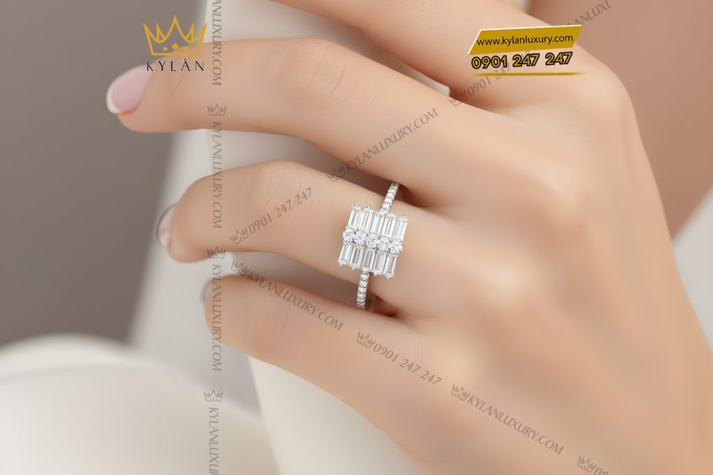 Nhẫn nữ vàng trắng Au750 đính kim cương Baguette 5 Nhẫn nữ vàng trắng Au750 đính kim cương Baguette