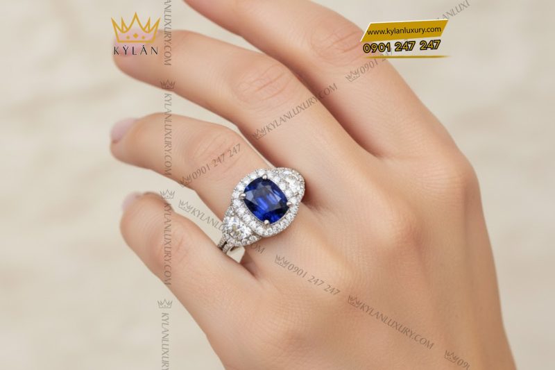 Nhẫn nữ vàng trắng Au750 đính kim cương và đá quý