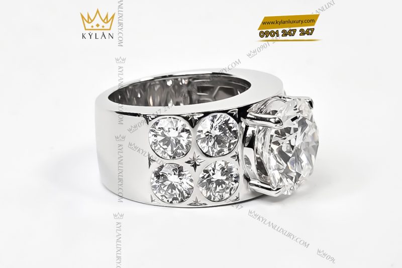 Nhẫn nam vàng trắng Au750 đính kim cương chủ 12ly