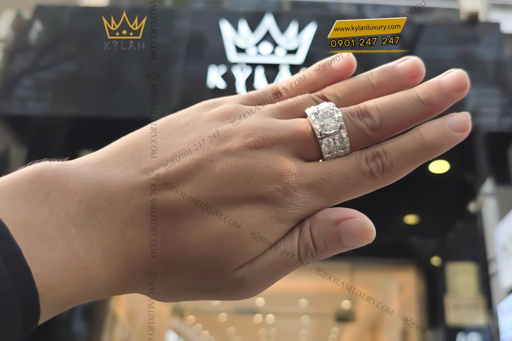 Nhẫn nam vàng trắng Au750 đính kim cương chủ 12ly