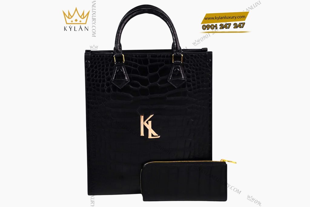 Túi xách full da cá Alligator black đính logo vương miện KY LAN 
