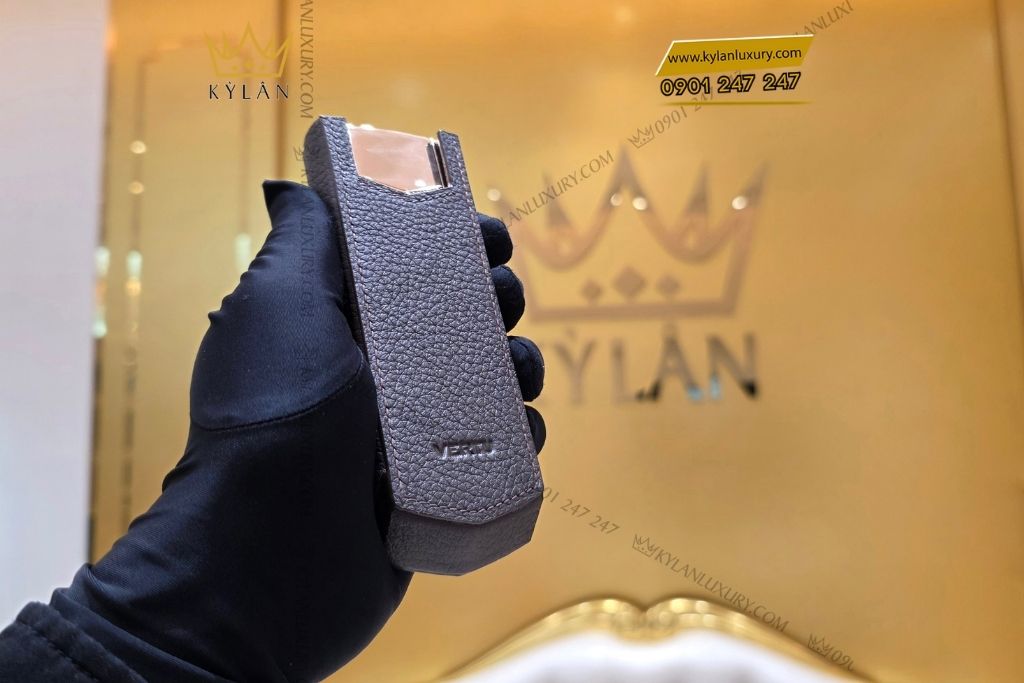 Kỳ Lân Luxury bao da vertu signature s da be nau 4 Bao da Vertu Signature S da bê nâu
