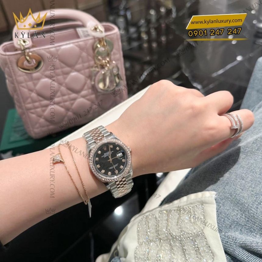 Kỳ Lân Luxury rolex datejust 36 den vanh kim 126281rbr 0007 4 Đồng hồ Rolex Datejust 36 đen vành kim 126281RBR-0007