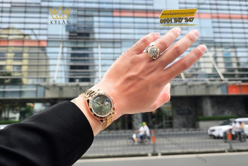 Đồng hồ Rolex Day-Date 36 Olive La Mã 128235-0089