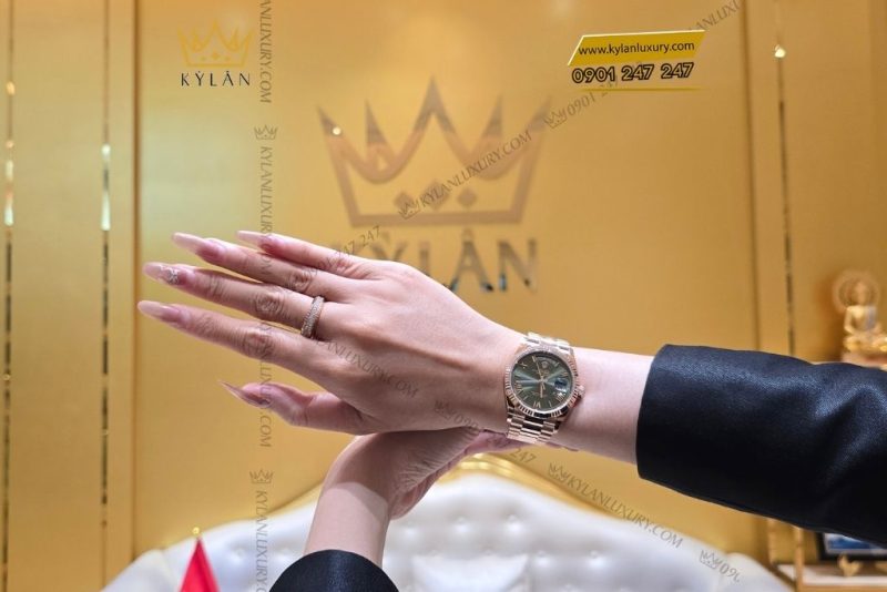 Đồng hồ Rolex Day-Date 36 Olive La Mã 128235-0089