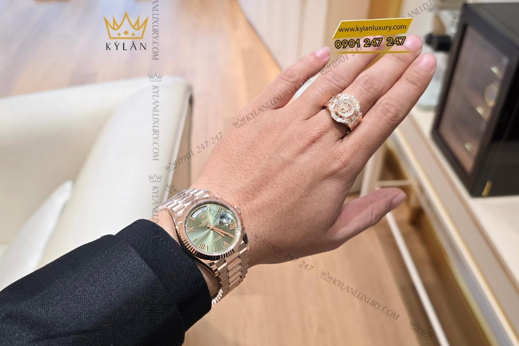 Kỳ Lân Luxury rolex day date 36 olive la ma 1 Đồng hồ Rolex Day-Date 36 Olive La Mã 128235-0089
