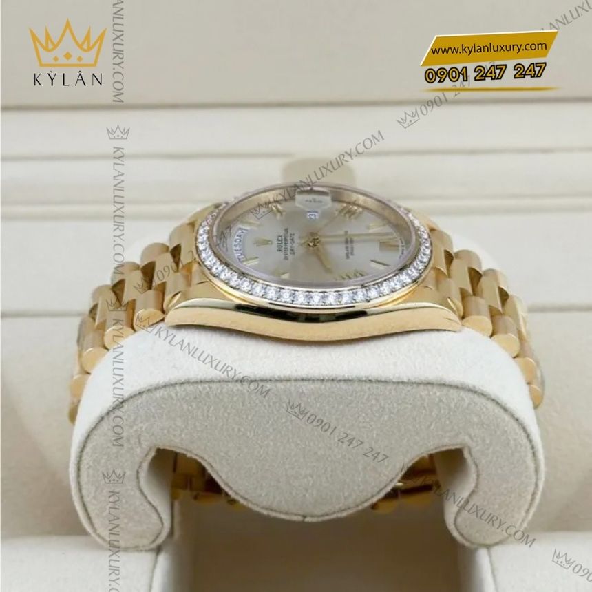 Kỳ Lân Luxury rolex day date 40 bac la ma 228348rbr 0007 2 Đồng hồ Rolex Day-Date 40 mặt bạc La Mã vành kim 228348RBR-0007